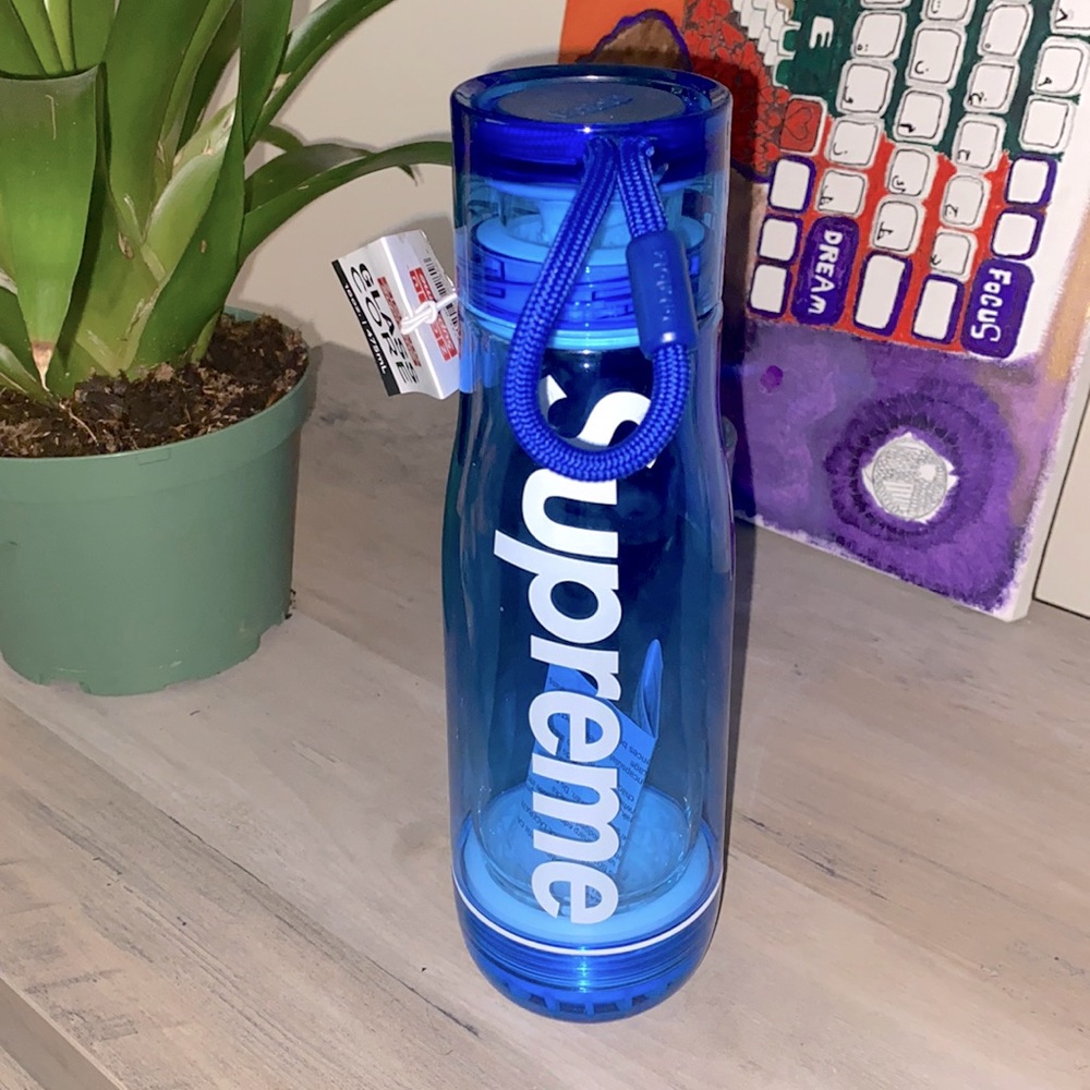 Supreme (thurmis)